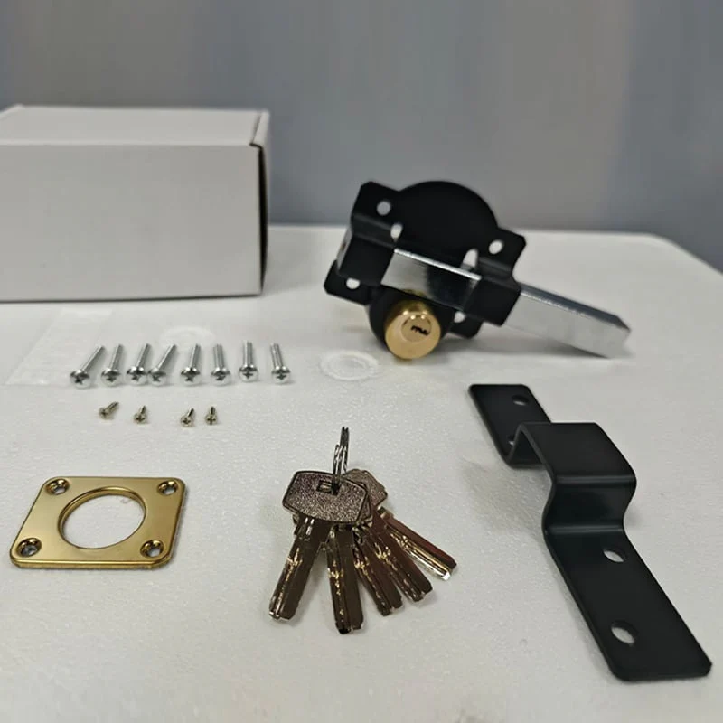 CrossLock - Ultimate Rustproof Lock Secures Gates and Protects Pets - Image 8