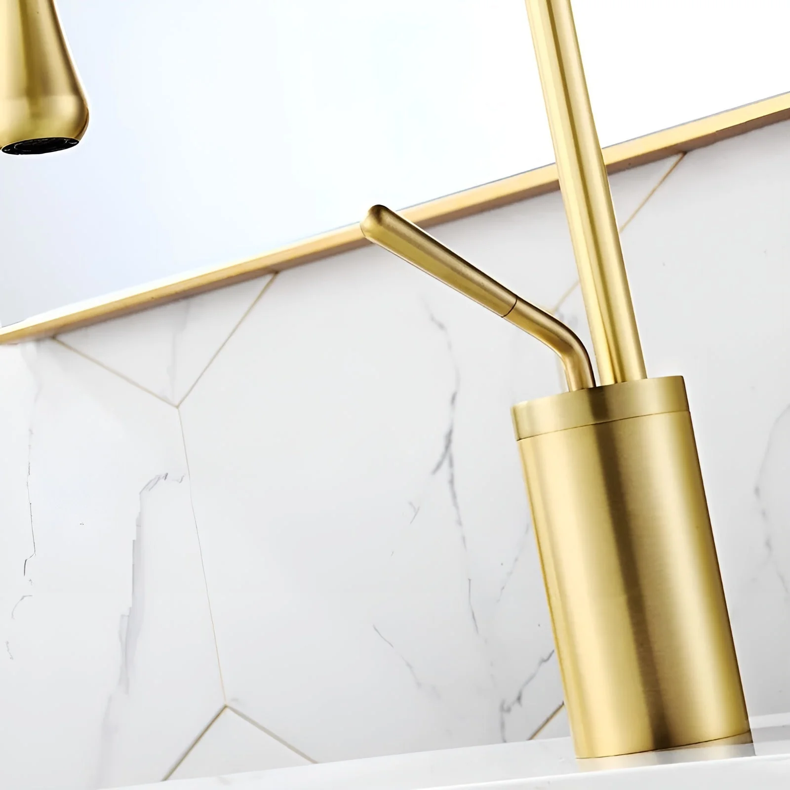 FlexFlow – Effortless 360° Faucet Control for a Drip-Free Life - Image 14